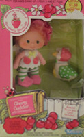 Strawberry Shortcake 1981 Kenner: Cherry Cuddler Doll