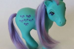 Nirvana ponies: Colombia. Bowties.