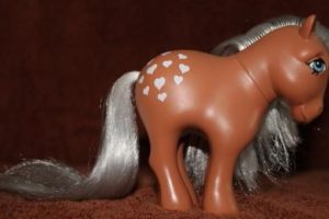 Nirvana ponies: Macau. Snuzzle.